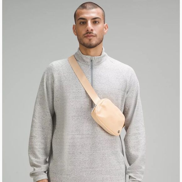 LULULEMON | ✨NEW✨ Everywhere Belt Bag 1L in Summer Glow - Picture 2 of 7